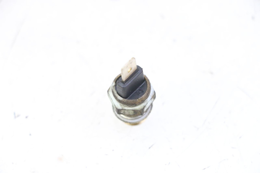 photo de WATER TEMPERATURE SENSOR PIAGGIO VESPA GRANTURISMO 200 (2004 - 2005)
