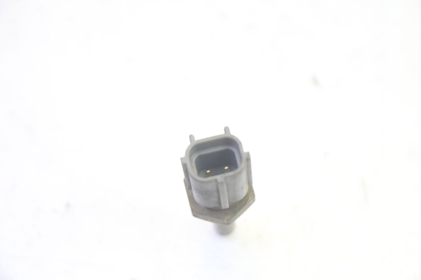 photo de WATER TEMPERATURE SENSOR YAMAHA TDM ABS 900 (2002 - 2014) - Technical close-up