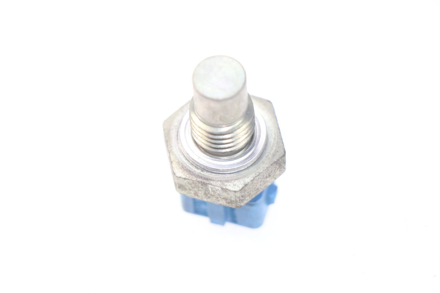photo de WATER TEMPERATURE SENSOR PIAGGIO VESPA LX IE 125 (2010 - 2012)
