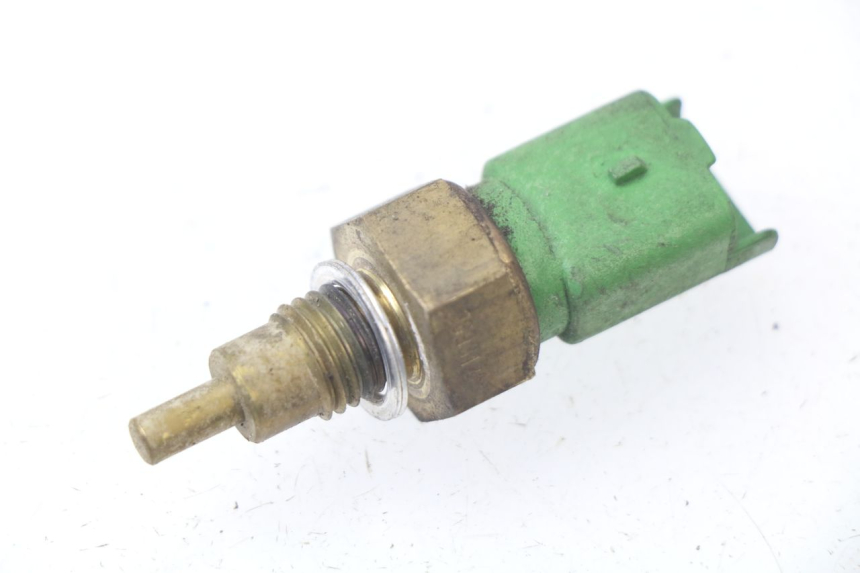 photo de WATER TEMPERATURE SENSOR PIAGGIO XEVO X-EVO 250 (2007 - 2012)
