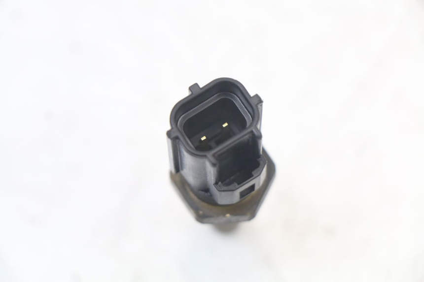 photo de WATER TEMPERATURE SENSOR YAMAHA FZ1 FAZER 1000 (2007 - 2009)