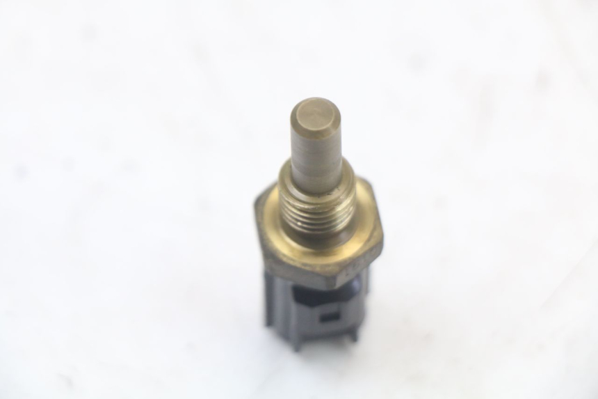 photo de WATER TEMPERATURE SENSOR YAMAHA FZ1 FAZER 1000 (2007 - 2009)