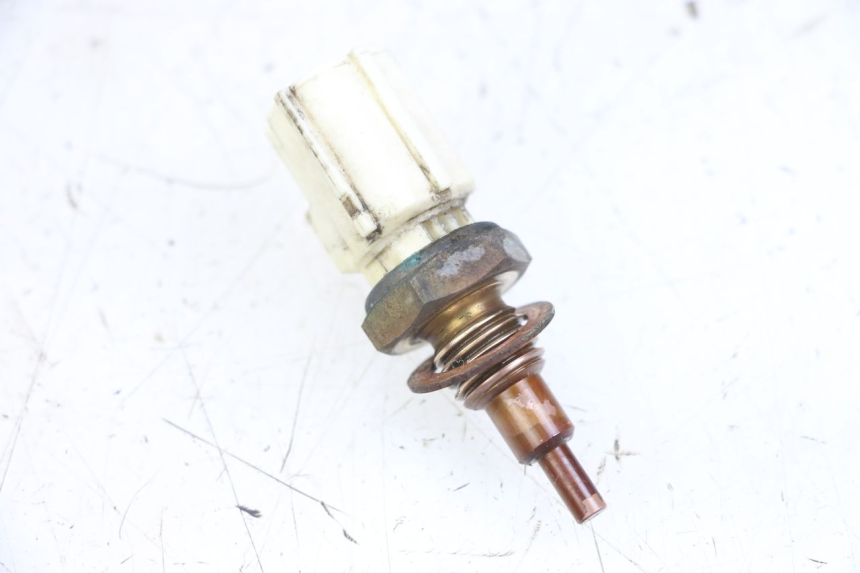 photo de WATER TEMPERATURE SENSOR YAMAHA X-MAX XMAX 250 (2006 - 2009)