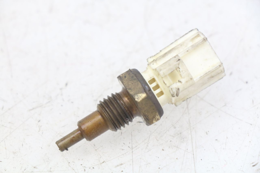 photo de WATER TEMPERATURE SENSOR YAMAHA XMAX X-MAX 125 (2006 - 2009)