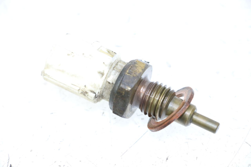 photo de WATER TEMPERATURE SENSOR YAMAHA XMAX X-MAX 125 (2006 - 2009)