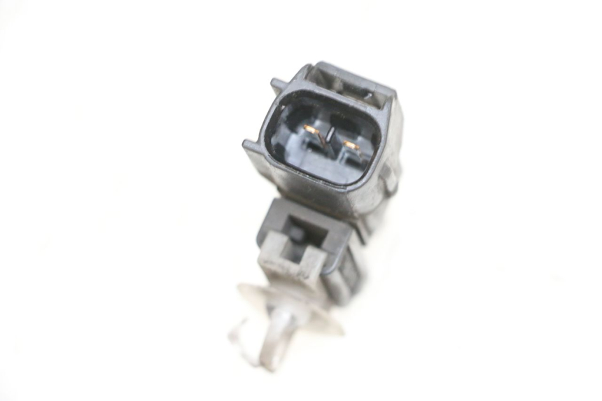 photo de OUTDOOR TEMPERATURE SENSOR SUZUKI BURGMAN 650 (2013 - 2020)
