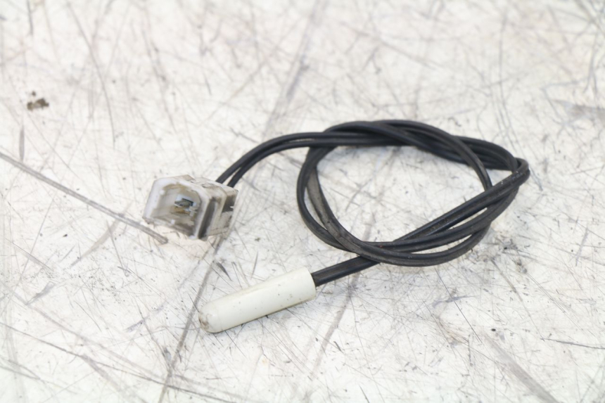 photo de OUTDOOR TEMPERATURE SENSOR PEUGEOT SATELIS 125 (2006 - 2009)