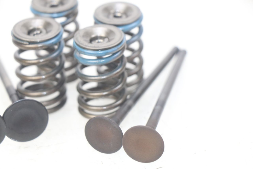 photo de ENGINE VALVE SUZUKI BURGMAN 125 (2007 - 2014)