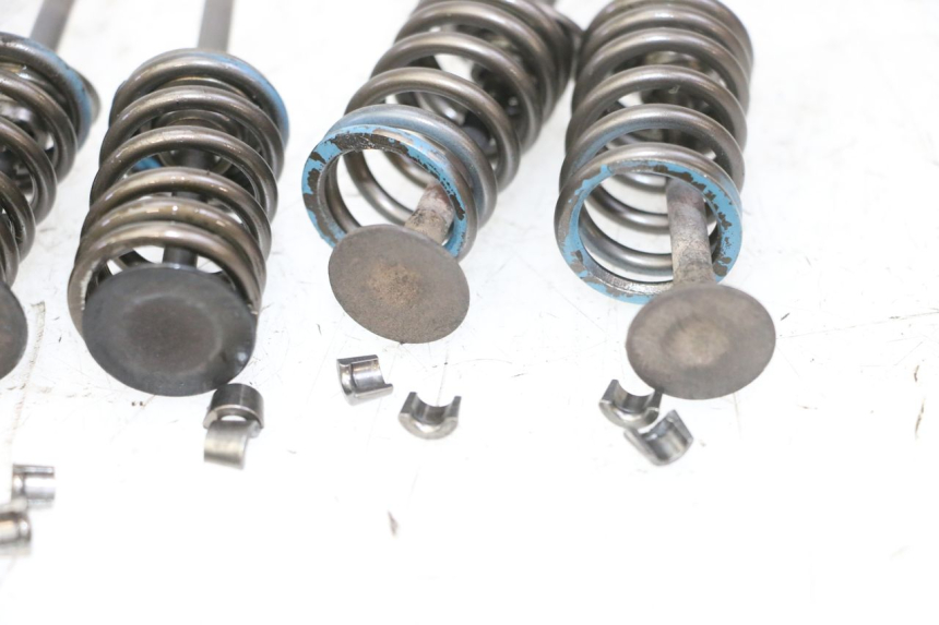 photo de ENGINE VALVE SUZUKI BURGMAN 125 (2007 - 2014)