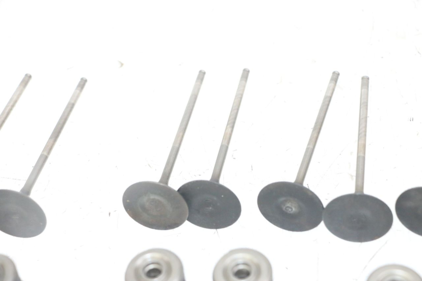 photo de ENGINE VALVE HONDA CB R 1000 (2018 - 2023)