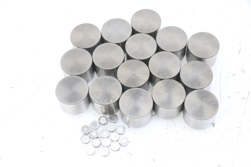 photo de ENGINE VALVE HONDA CB R 1000 (2018 - 2023)