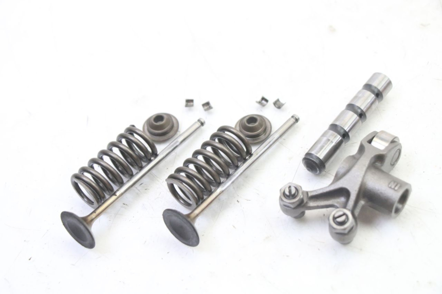 photo de ENGINE VALVE PEUGEOT SATELIS 125 (2013 - 2018)