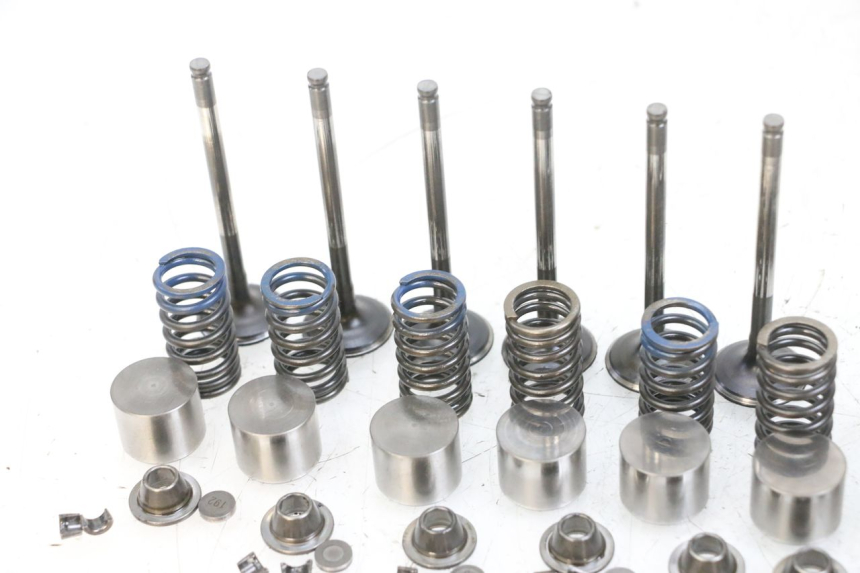 photo de ENGINE VALVE YAMAHA TDM ABS 900 (2002 - 2014) - Fixing points details