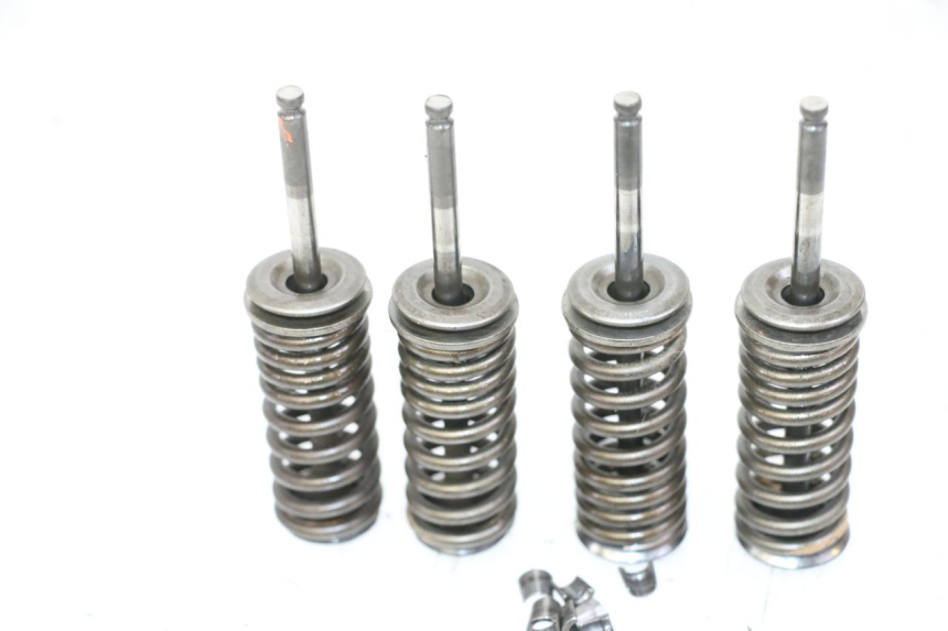 photo de ENGINE VALVE YAMAHA XMAX X-MAX 125 (2006 - 2009)