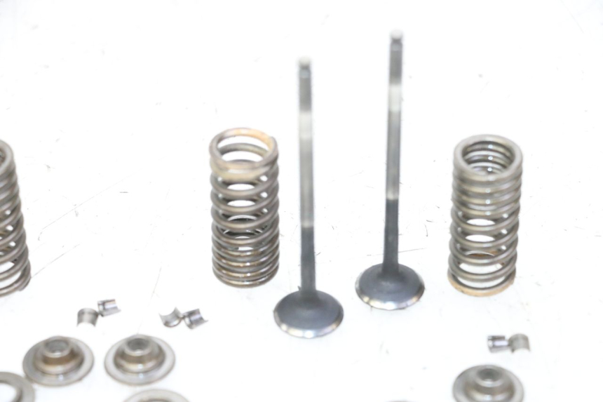 photo de ENGINE VALVE YAMAHA XMAX X-MAX 125 (2006 - 2009)