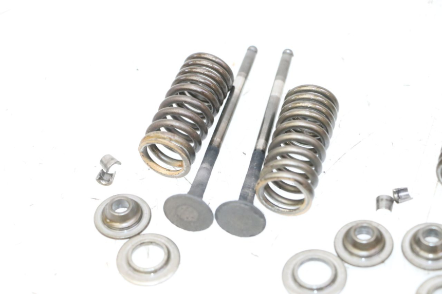 photo de ENGINE VALVE YAMAHA XMAX X-MAX 125 (2006 - 2009)