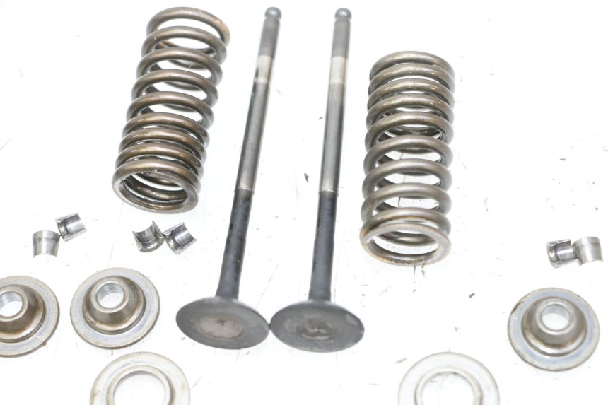 photo de ENGINE VALVE YAMAHA XMAX X-MAX 125 (2006 - 2009)