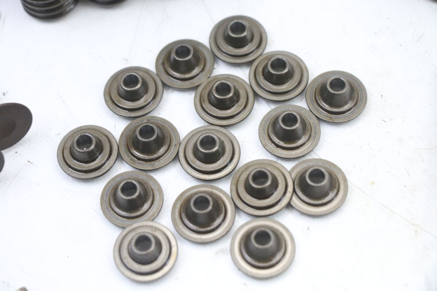 photo de ENGINE VALVE YAMAHA FZ6 FAZER S2 600 (2007 - 2011)