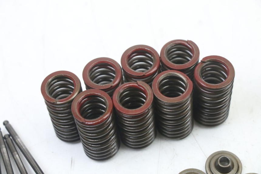 photo de ENGINE VALVE YAMAHA FZ6 FAZER S2 600 (2007 - 2011)