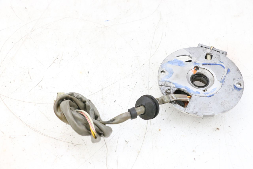 photo de STATOR MBK BOOSTER SPIRIT NAKED 50 (2004 - 2017) - Alternative perspective