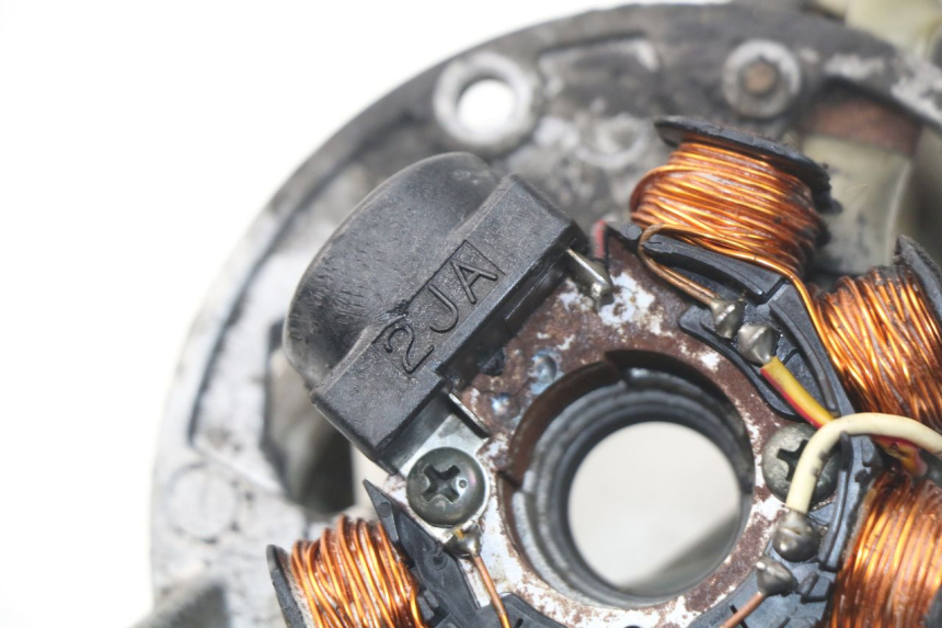 photo de STATOR YAMAHA BW'S 50 (1999 - 2003) - Component detail