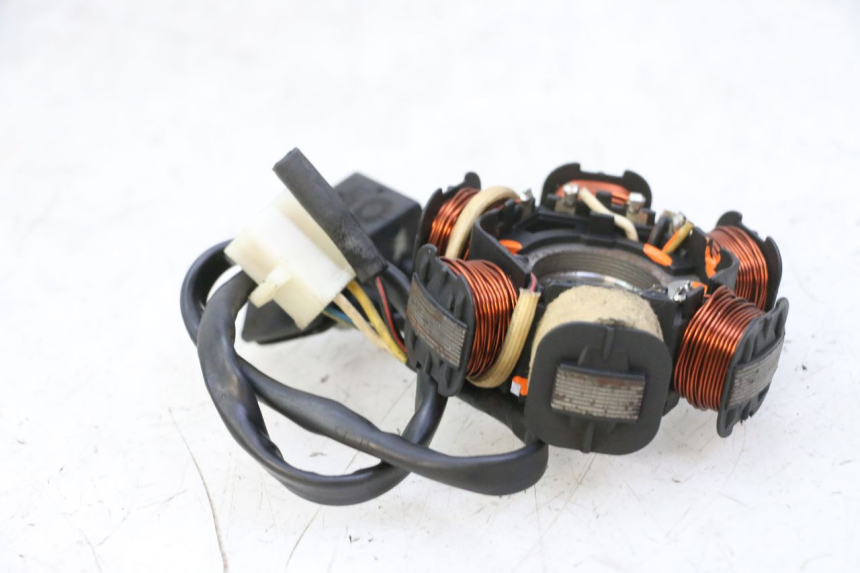 photo de STATOR PEUGEOT CITYSTAR 50 (2013 - 2017) - Alternative perspective