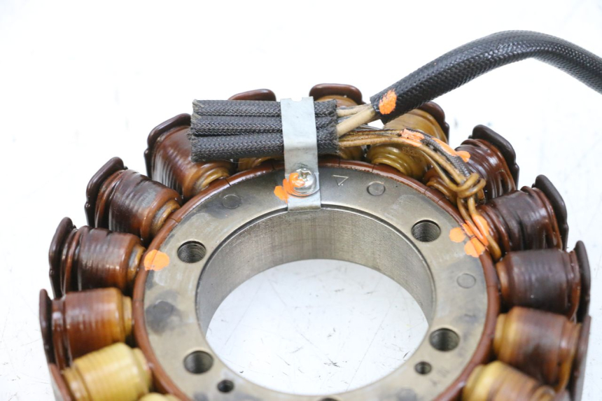 photo de STATOR YAMAHA FJR ABS 1300 (2006 - 2012) - Surface and material condition