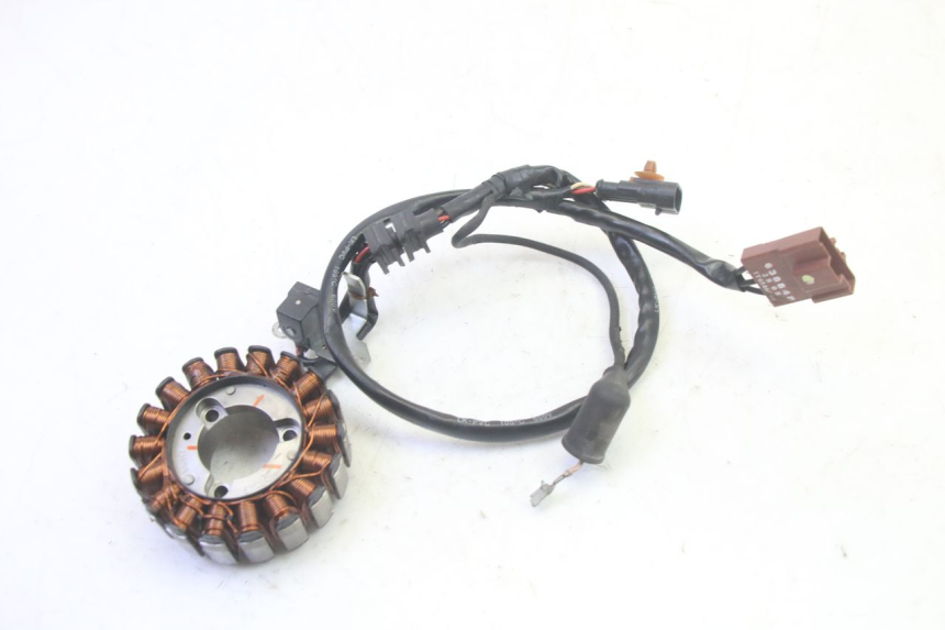photo de STATOR PIAGGIO MP3 RL 250 (2007 - 2010) - Main view