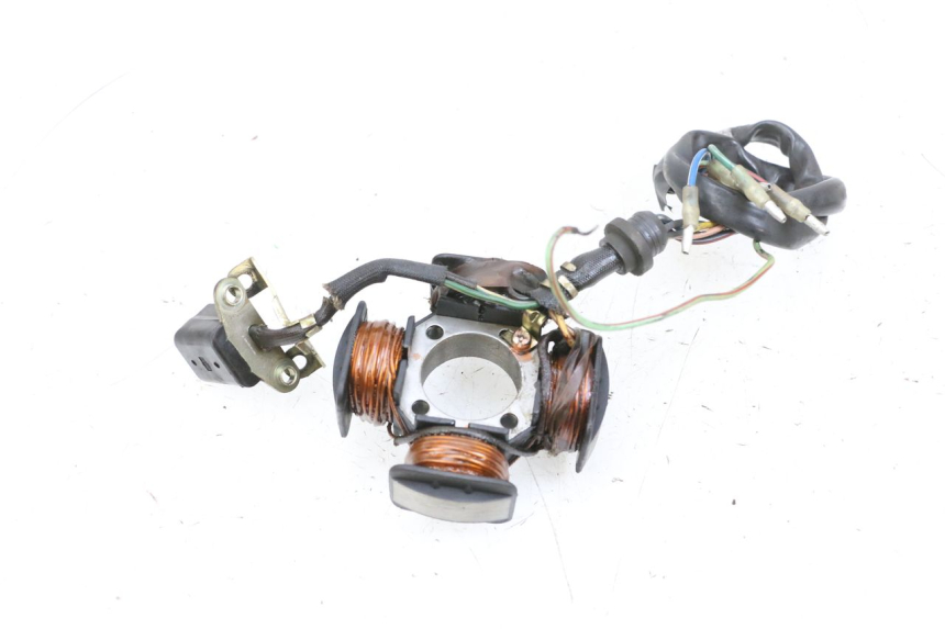 photo de STATOR KYMCO ZING 125 (1997 - 2003) - Fixing points details