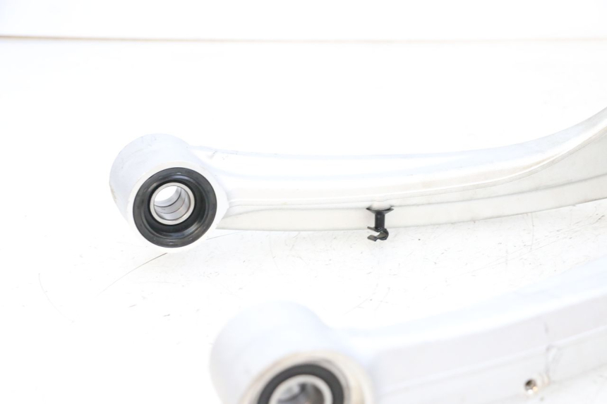 photo de SHOCK ABSORBER MOUNT BMW R GS 1250 (2021 - 2024) - Checked used part