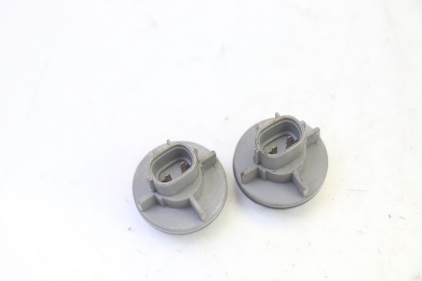 photo de BULB HOLDER SUZUKI BURGMAN 125 (2007 - 2014)