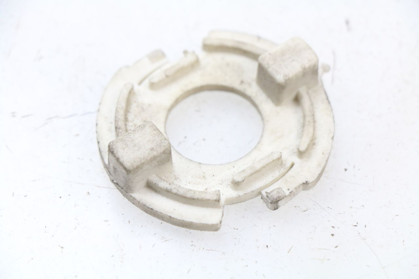 photo de BULB HOLDER PEUGEOT ELYSTAR 50 (2002 - 2014) - Zoom on usage condition