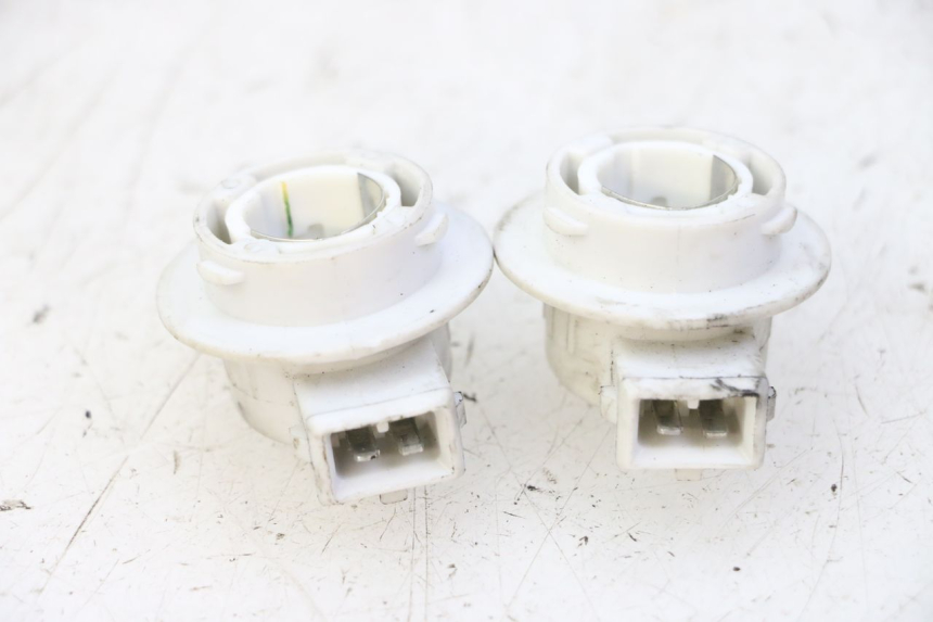 photo de BULB HOLDER PIAGGIO LXV 4T 50 (2009 - 2013)