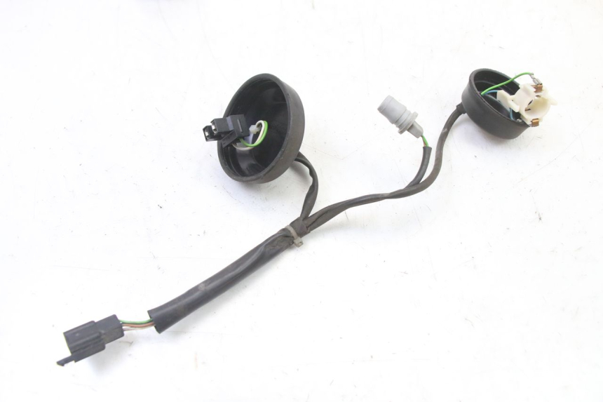 photo de BULB HOLDER PEUGEOT SATELIS COMPRESSOR K15 125 (2006 - 2009)