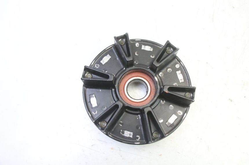 photo de SPROCKET MOUNT YAMAHA FZ6 FAZER S2 600 (2007 - 2011)