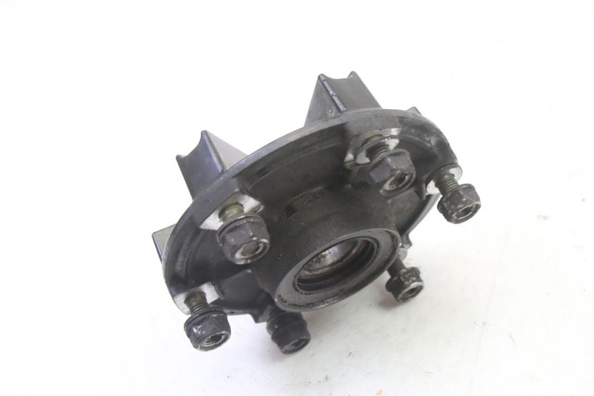 photo de SPROCKET MOUNT YAMAHA FZ6 FAZER S2 600 (2007 - 2011)