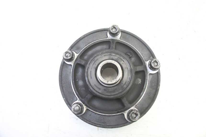 photo de SPROCKET MOUNT SUZUKI GSR 750 (2011 - 2017)