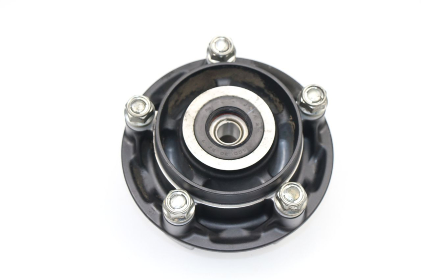 photo de SPROCKET MOUNT HONDA CB F CBF ABS 500 (2013 - 2015)