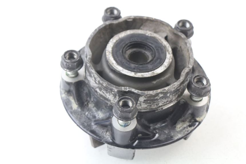 photo de SPROCKET CARRIER HONDA CBF 500 (2004 - 2007)