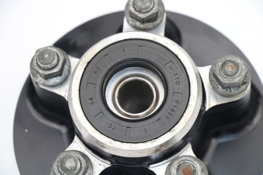 photo de SPROCKET MOUNT HONDA VF 1000 (1984 - 1988)