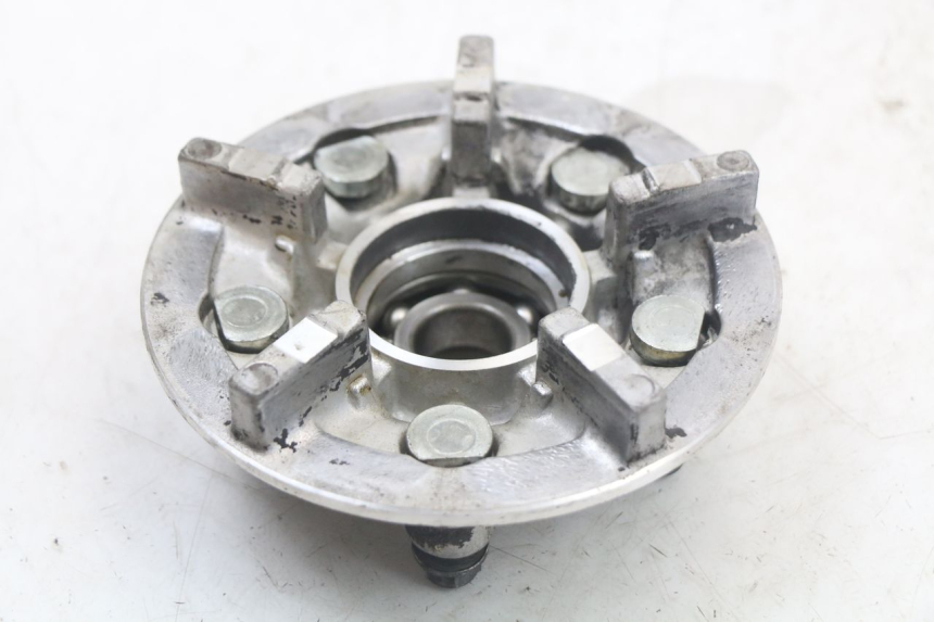 photo de SPROCKET MOUNT SUZUKI GS F 500 (2004 - 2007)