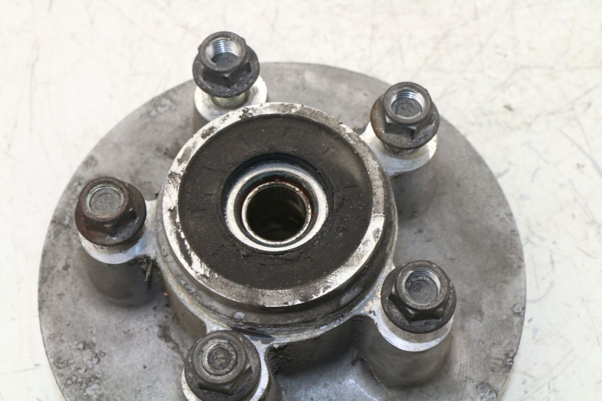 photo de SPROCKET MOUNT TRIUMPH TIGER 955 (2001 - 2004)