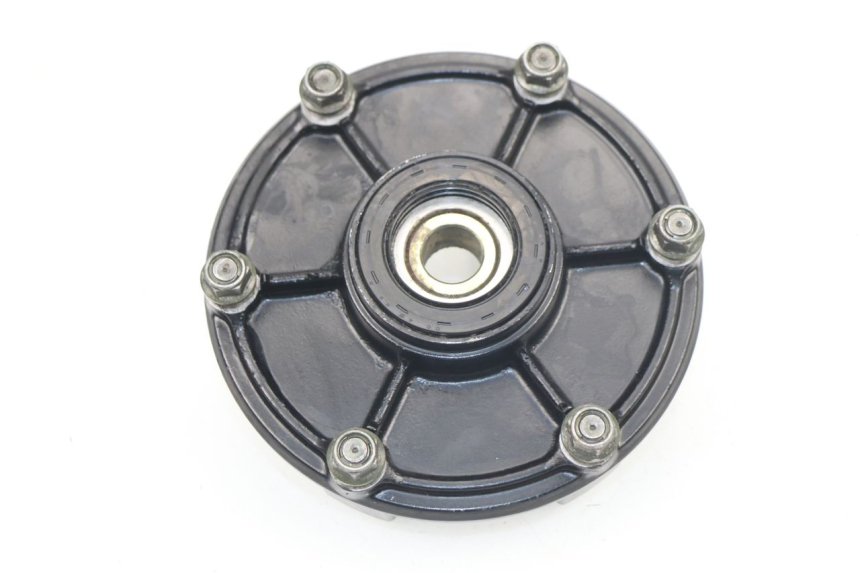 photo de SPROCKET CARRIER YAMAHA FZS FAZER 600 (1998 - 2001)