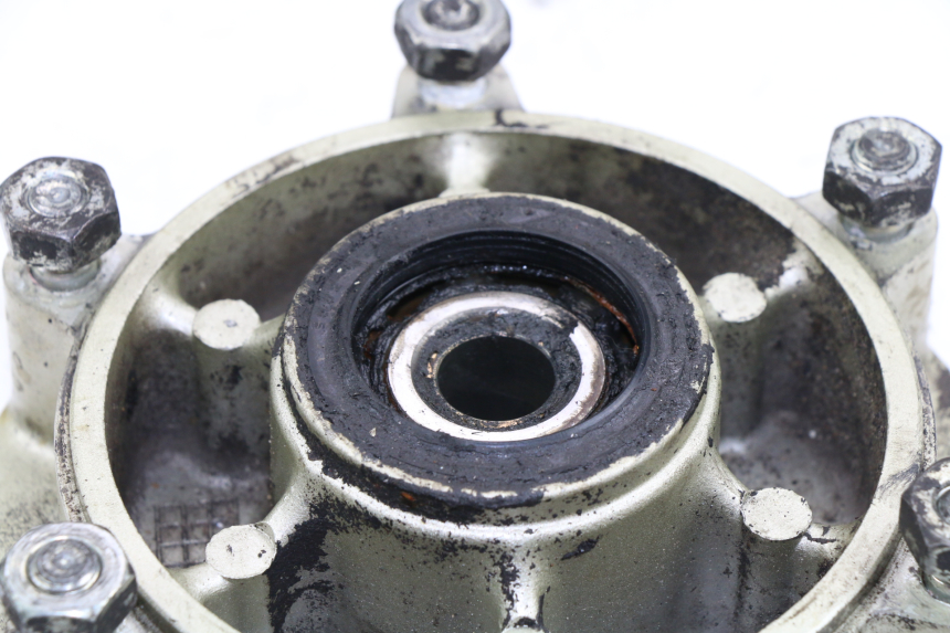 photo de SPROCKET MOUNT YAMAHA FZX FAZER 750 (1987 - 1998)