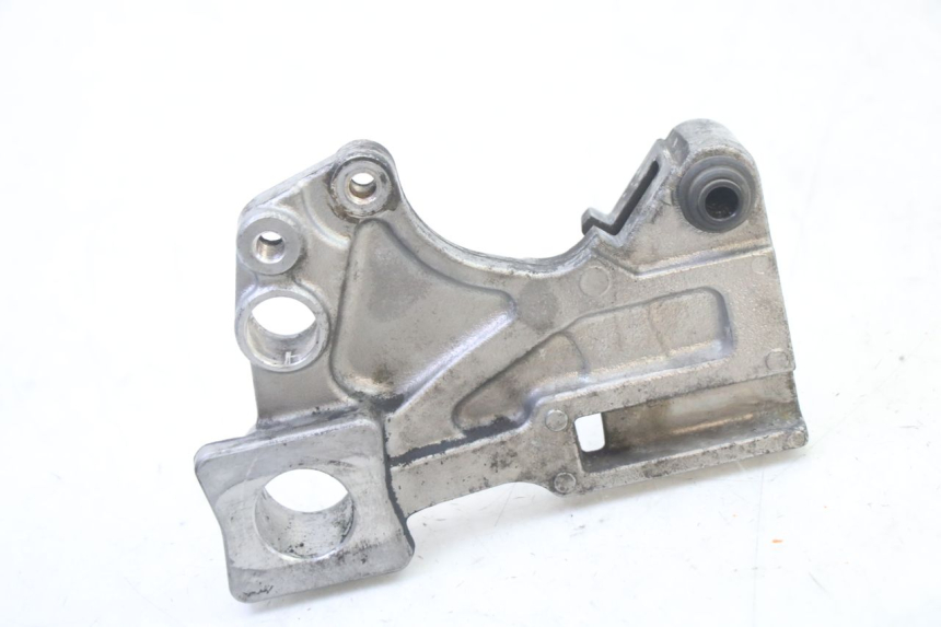 photo de REAR CALIPER BRACKET SUZUKI GSR 750 (2011 - 2017)