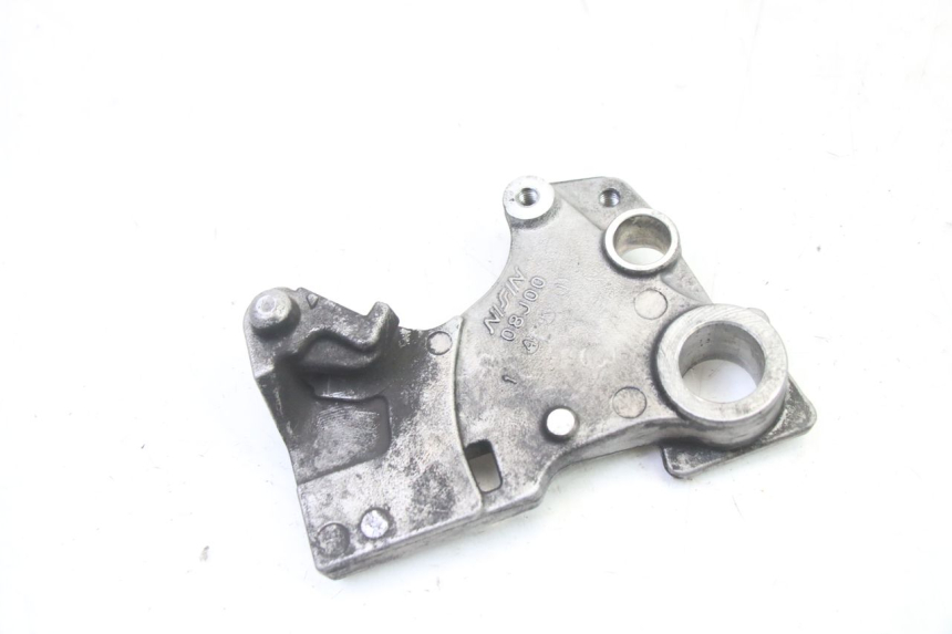 photo de REAR CALIPER BRACKET SUZUKI GSR 750 (2011 - 2017)