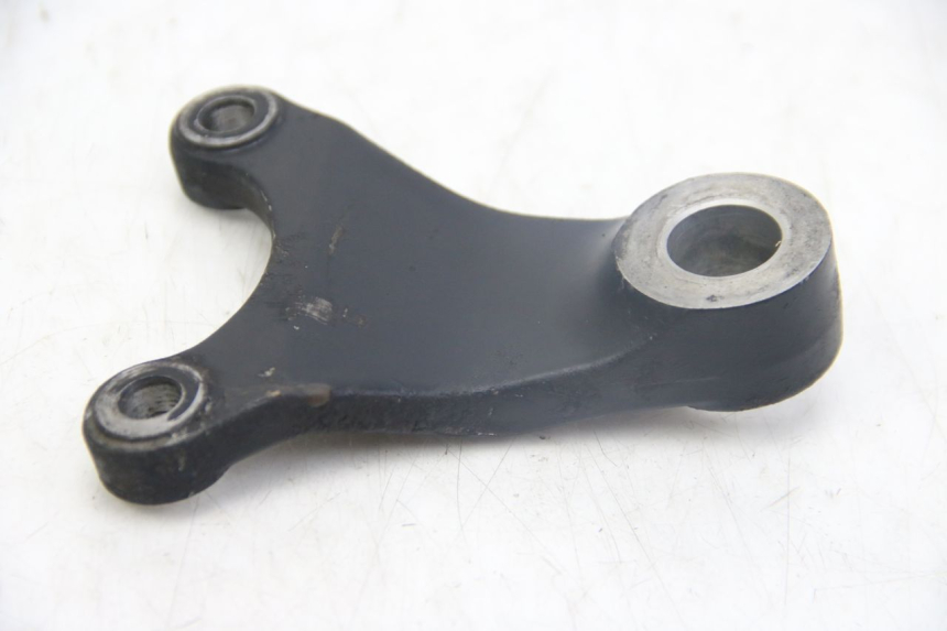 photo de REAR BRAKE CALIPER BRACKET SUZUKI GSX-F GSX  F 1100 (1988 - 1994)