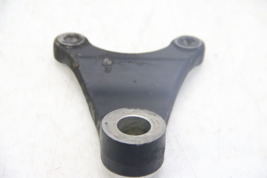 photo de REAR BRAKE CALIPER BRACKET SUZUKI GSX-F GSX  F 1100 (1988 - 1994)