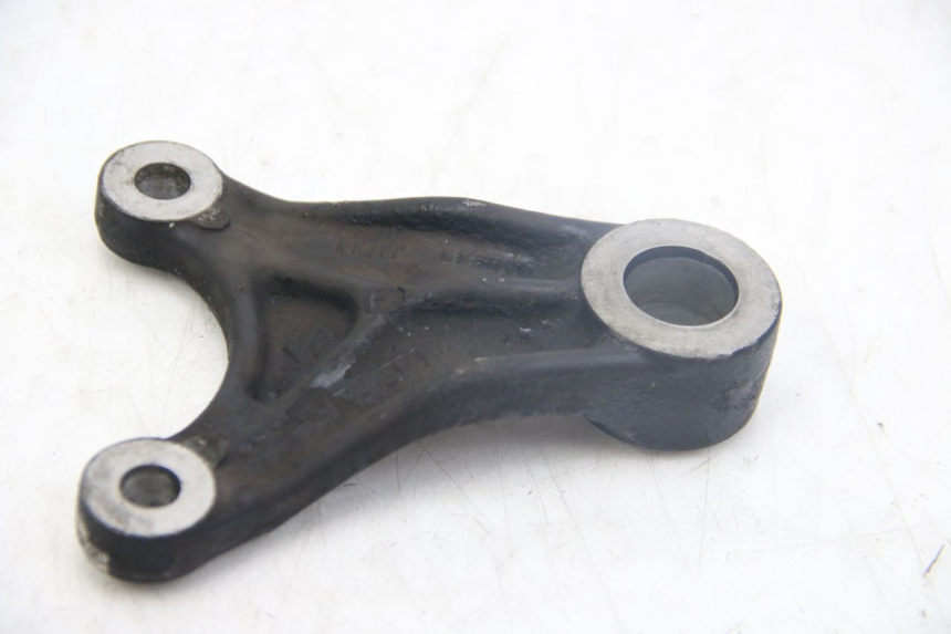 photo de REAR BRAKE CALIPER BRACKET SUZUKI GSX-F GSX  F 1100 (1988 - 1994)