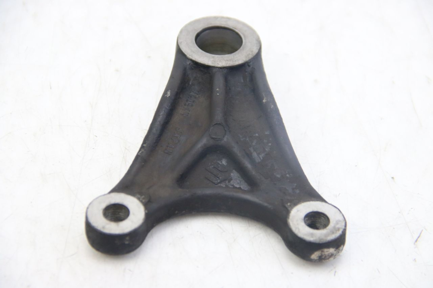 photo de REAR BRAKE CALIPER BRACKET SUZUKI GSX-F GSX  F 1100 (1988 - 1994)